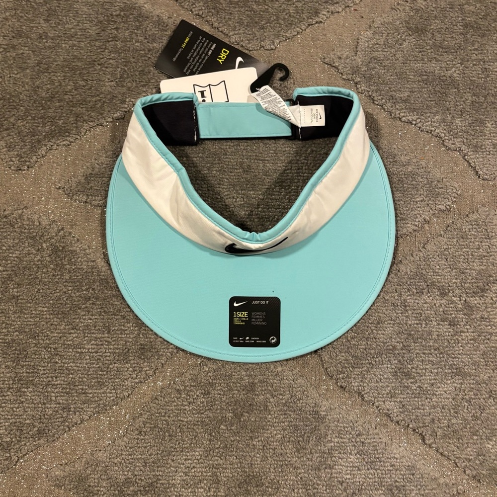Nike Women’s Golf Visor